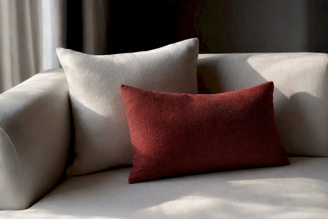 45×45 ou 40×60 : quel format de coussin choisir pour votre canapé ?