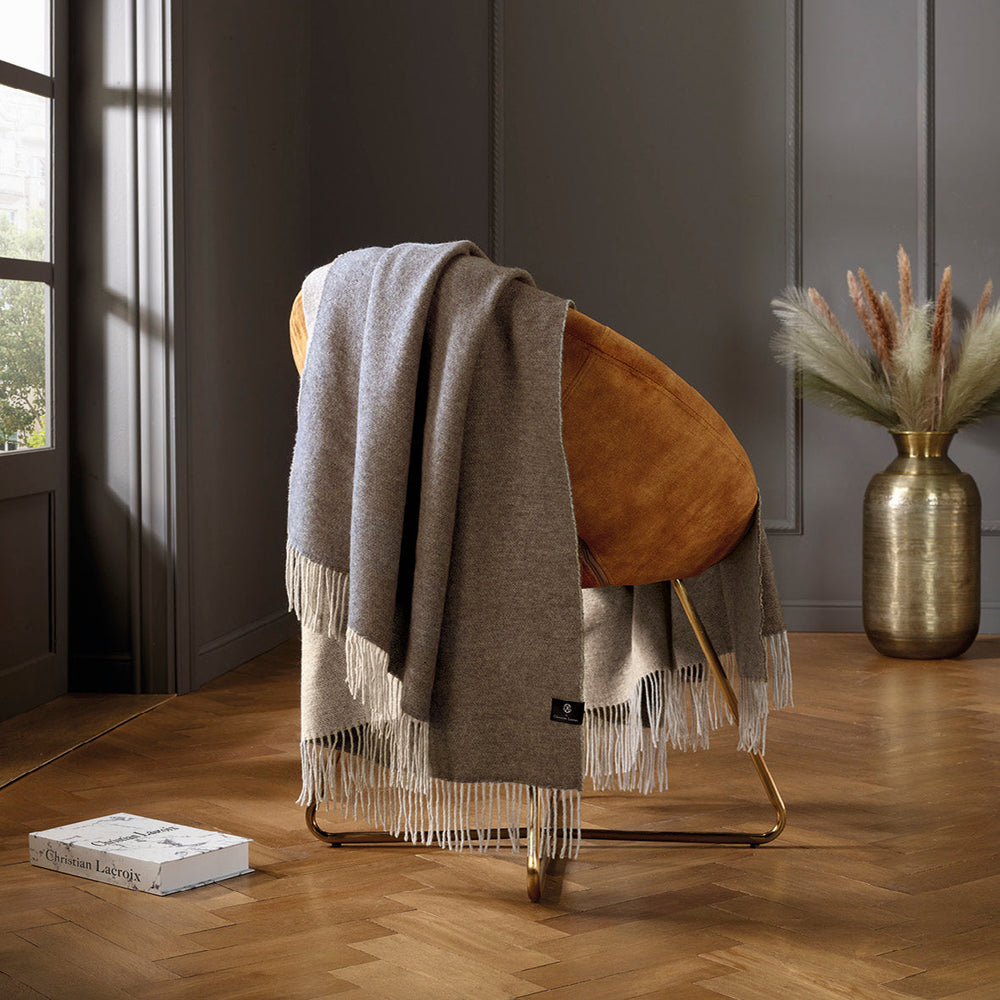 Plaid tissé 130 x 180 cm - Marron foncé / marron clair - CXL by Christian Lacroix Maison